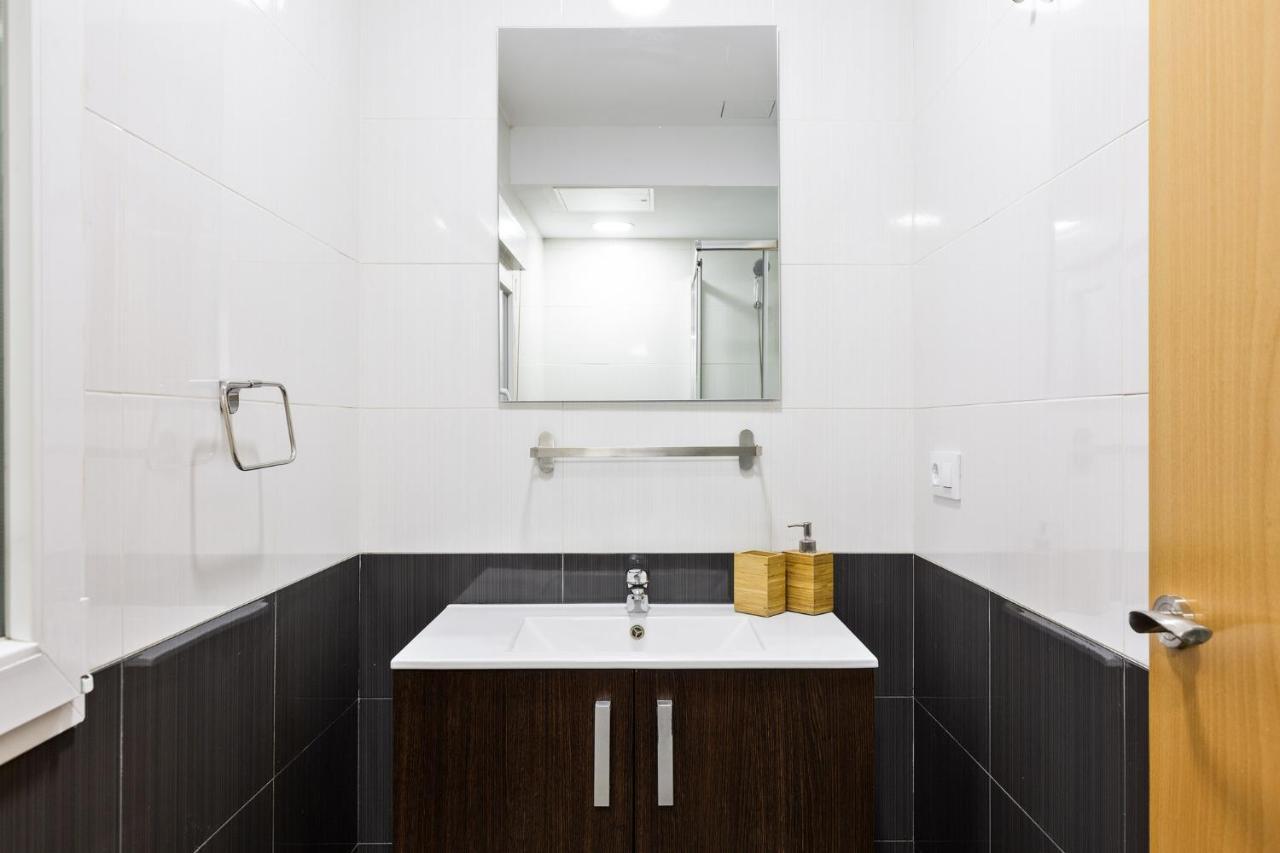 Santiago Apartments By Olala Homes L'Hospitalet de Llobregat Exteriör bild