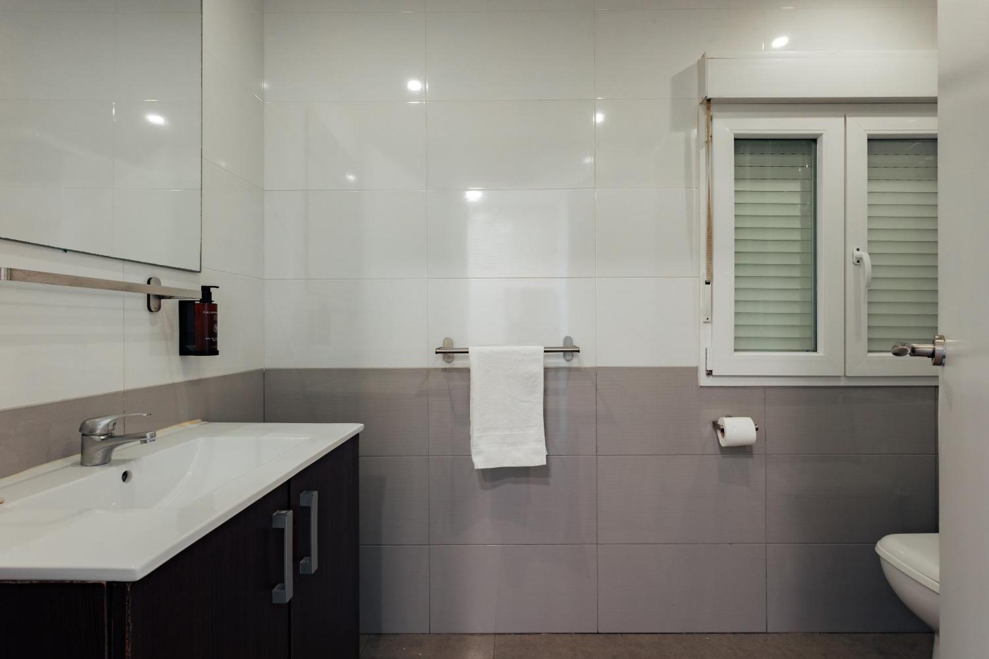 Santiago Apartments By Olala Homes L'Hospitalet de Llobregat Exteriör bild